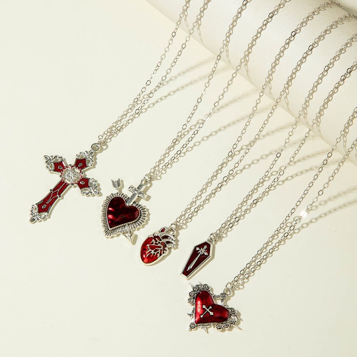 Unique Fashion Heart Necklace, Vintage Creative Collarbone Chain – Trendy Women's Jewelry