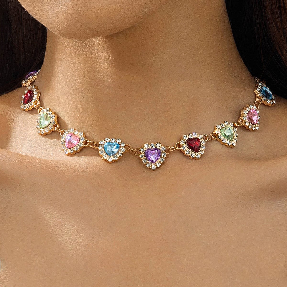 Diamond-Inlaid Heart Necklace, Fashion Dopamine Collarbone Chain – Jewelry Accessory, Trendy Women's Jewelry