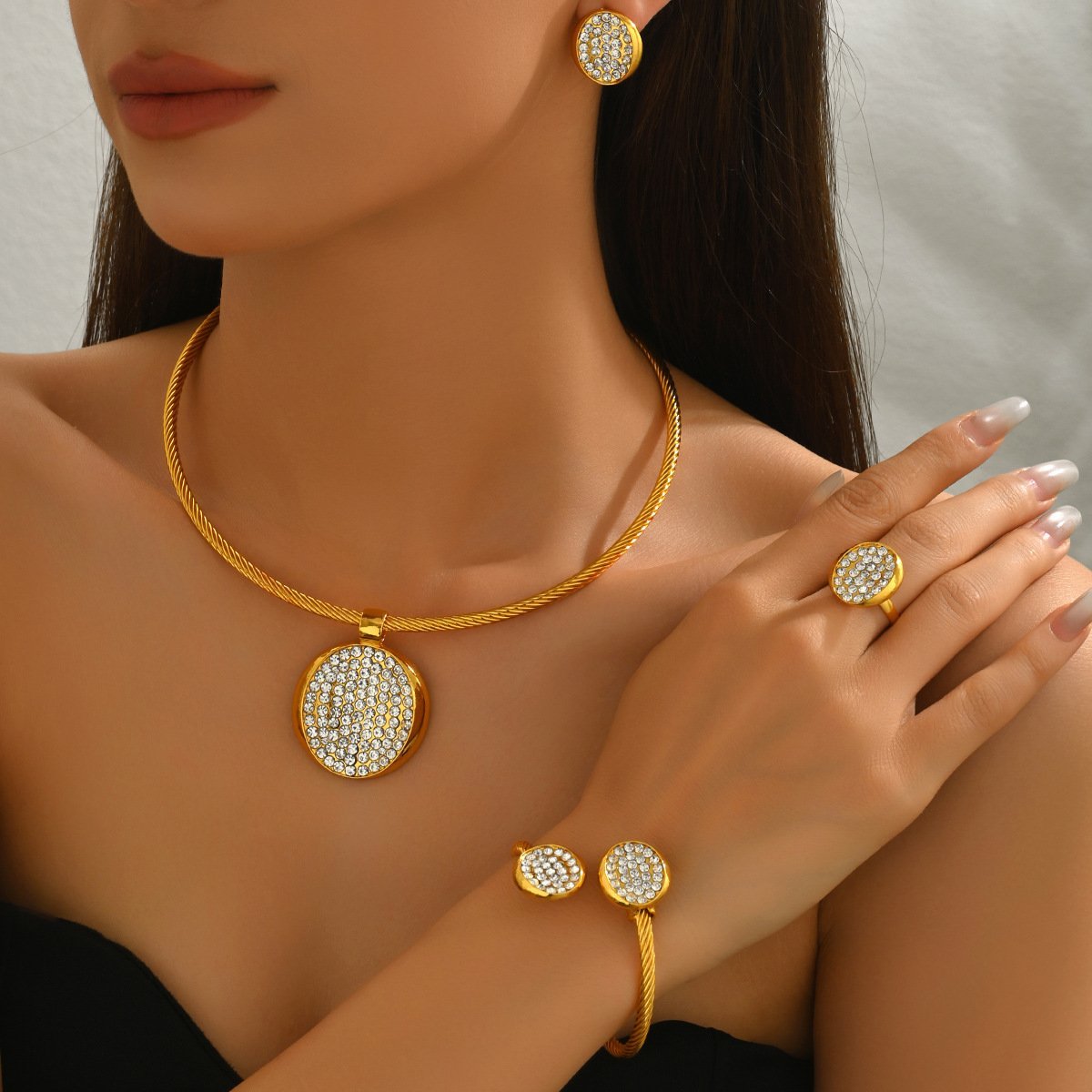 Vintage Style Necklace, Earring, Ring & Bracelet Women's Jewelry Set – Diamond-Inlaid Pendant, Fashionable & Versatile