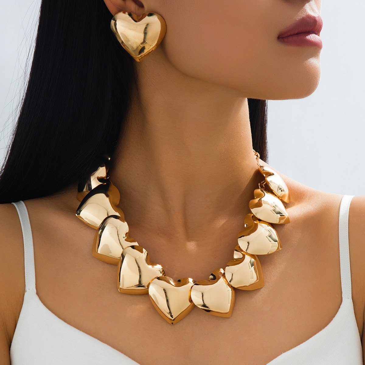Fashionable Minimalist & Bold Statement Necklace & Earring Set – Heart-Shaped Collarbone Chain, Women's Jewelry Set