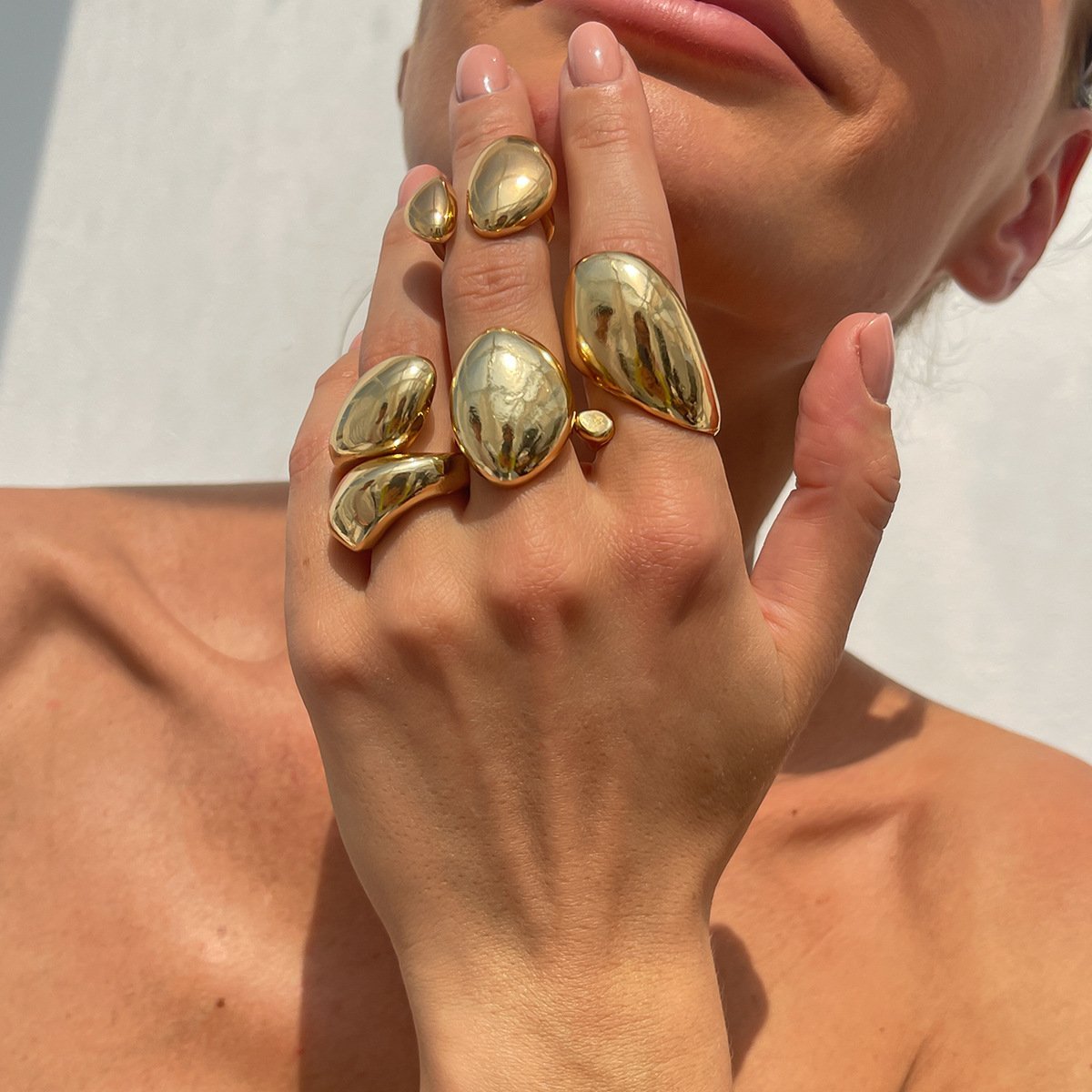 Bold Fashion Gold-Plated Polished Open Ring with Threaded Design Band – Unique Women's Accessory